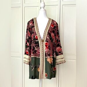 John Mark tunic Jacket, size L, hand embroidered, lined.  Beautiful